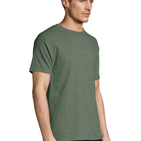 💕 NWT Hanes Crewneck Men's T-Shirt Green Luck Heather - Picture 3 of 6